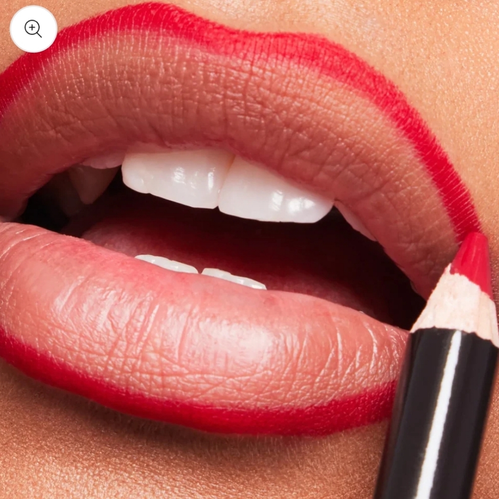 GX  Scarlet Red Lip Liner